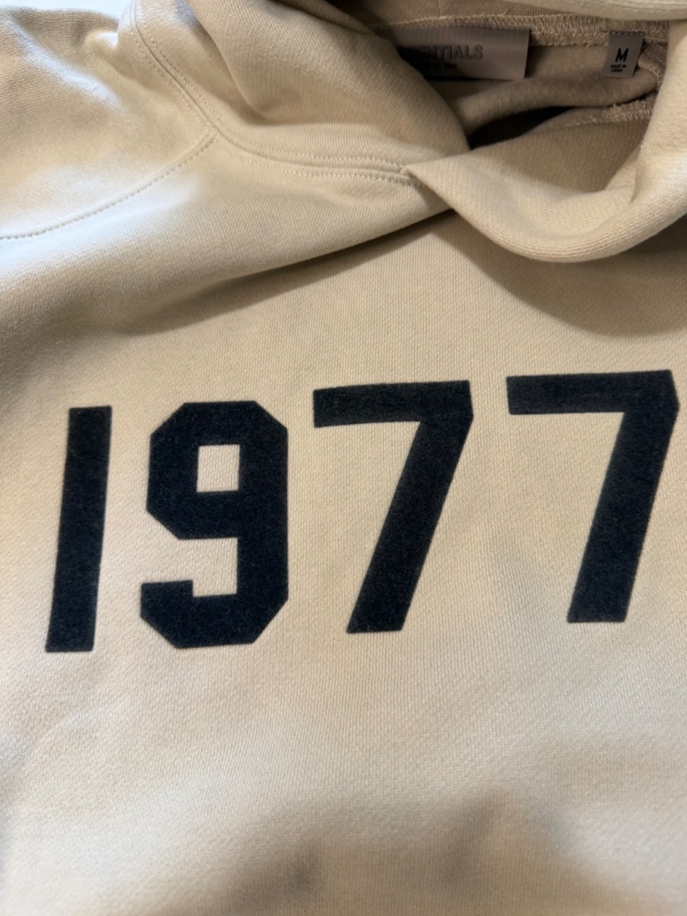 Fear of God Essentials 1977 Hoodie Wheat Color Way Brand New Mens Medium - Picture 6 of 14